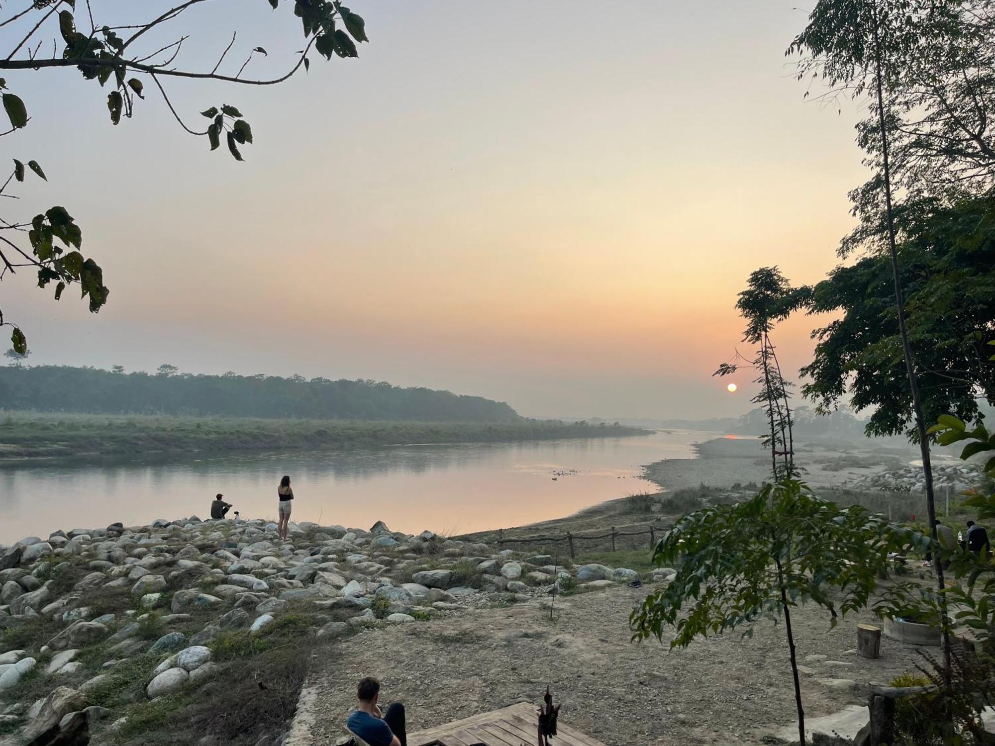 Bamby Chilling House - Feel The Nature Sauraha Kültér fotó